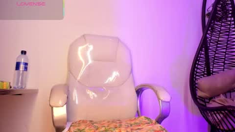 Eli Macrotel online show from 4, 10, 2025