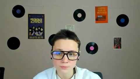 Snapshot of kora_cosmo chatting on 3, 2, 2026 shy Kora online show from 3, 2, 2026