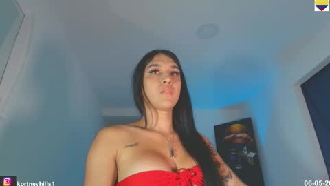 Snapshot of kortneyhills chatting on 7, 5, 2026 Kortneyhills - Aries online show from 7, 5, 2026