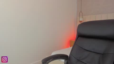 K O S M I C online show from 22, 1, 2025