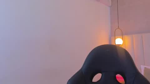 K O S M I C online show from 6, 2, 2026