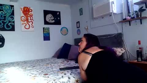 Snapshot of kreamyk420 chatting on 20, 4, 2026 kreamyk420 online show from 20, 4, 2026