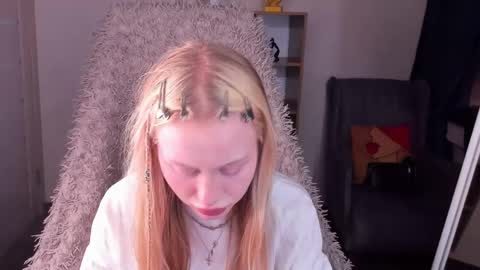 kris_grant online show from 10, 5, 2026