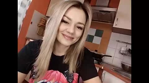 KrissSexi online show from 17, 2, 2025