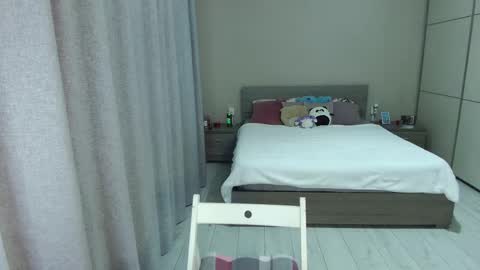 twitter    Annemarye 23 online show from 8, 3, 2025