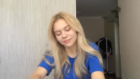 Snapshot of kristifelicien chatting on 20, 6, 2026 Blake online show from 20, 6, 2026