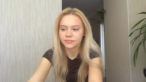 Snapshot of kristifelicien chatting on 22, 6, 2026 Blake online show from 22, 6, 2026