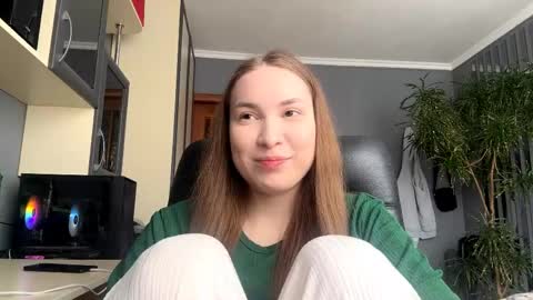 Mila online show from 28, 4, 2026
