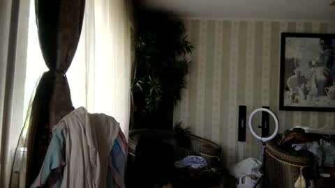 kristinalamour96 online show from 14, 9, 2025