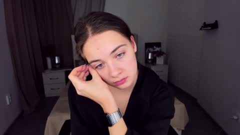 Snapshot of kristinalevis chatting on 18, 12, 2024 Kristina online show from 18, 12, 2024