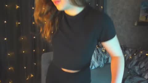 Snapshot of kristinalevis chatting on 3, 2, 2025 Kristina online show from 3, 2, 2025