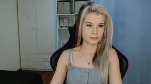 Snapshot of kristineamore chatting on 24, 4, 2026 KristineAmore online show from 24, 4, 2026