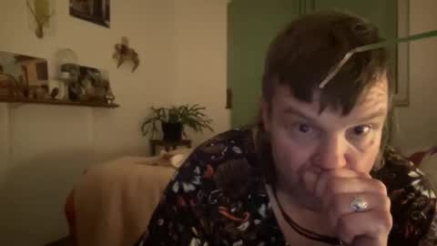 kristirif online show from 19, 4, 2026