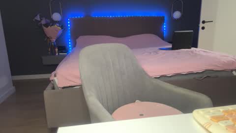 Snapshot of kristy_saint chatting on 20, 10, 2025 Kristi online show from 20, 10, 2025