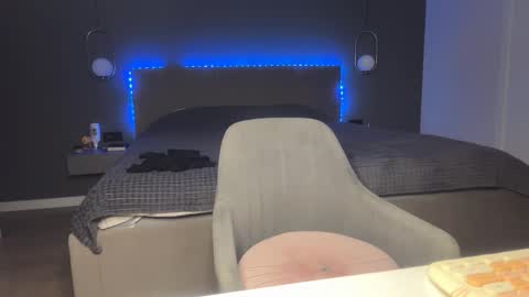 Snapshot of kristy_saint chatting on 4, 12, 2025 Kristi online show from 4, 12, 2025