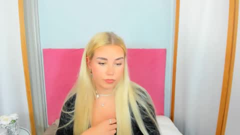 KristyFlowers online show from 3, 2, 2025