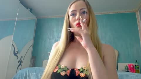 Snapshot of krystal_desire chatting on 12, 4, 2026 krystal desire online show from 12, 4, 2026