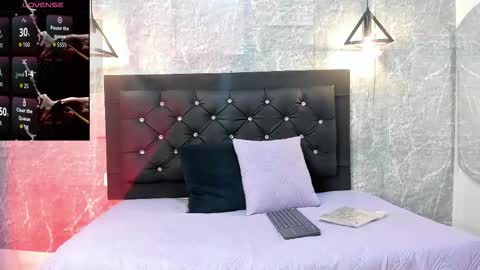 Kystal Taylor online show from 1, 10, 2025