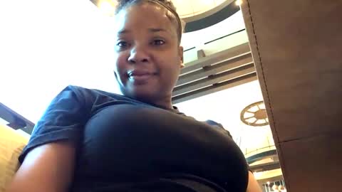 Krystal Blake online show from 8, 2, 2025