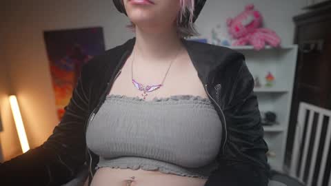 Snapshot of krystalsyxx chatting on 2, 2, 2025 Krystal Syx online show from 2, 2, 2025