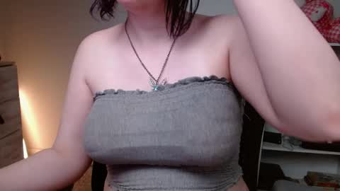 Krystal Syx online show from 11, 4, 2026