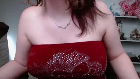 Snapshot of krystalsyxx chatting on 11, 6, 2026 Krystal Syx online show from 11, 6, 2026