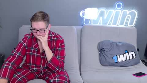 WebcamWhore online show from 18, 1, 2025