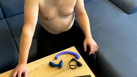 Tony online show from 28, 11, 2025