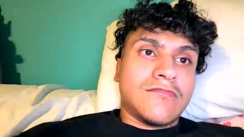 Snapshot of kurlz5stard chatting on 5, 4, 2026 kurlz5stard online show from 5, 4, 2026