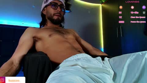 kuzzcoo online show from 3, 3, 2026