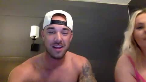 kylealyssa97 online show from 27, 10, 2025
