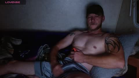 Kyle chat online show from 6, 10, 2025