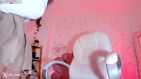 Kylie online show from 8, 3, 2026