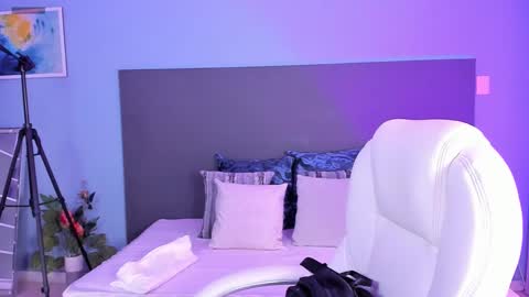 Snapshot of kylie_reyes chatting on 7, 12, 2024 Kylie Reyes online show from 7, 12, 2024