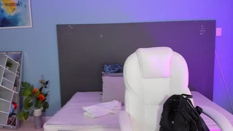 Snapshot of kylie_reyes chatting on 11, 12, 2024 Kylie Reyes online show from 11, 12, 2024