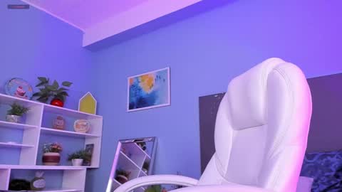 Snapshot of kylie_reyes chatting on 12, 12, 2024 Kylie Reyes online show from 12, 12, 2024