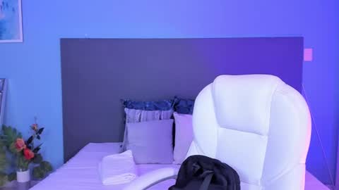 Snapshot of kylie_reyes chatting on 17, 12, 2024 Kylie Reyes online show from 17, 12, 2024