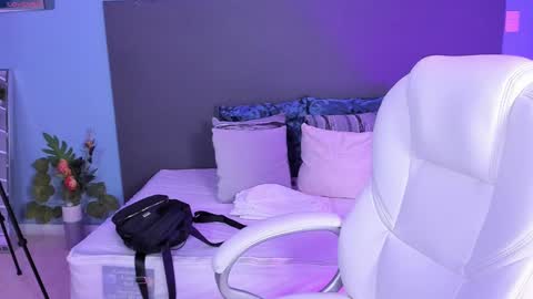 Snapshot of kylie_reyes chatting on 20, 12, 2024 Kylie Reyes online show from 20, 12, 2024