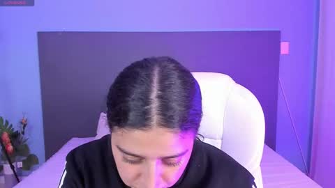 Snapshot of kylie_reyes chatting on 21, 12, 2024 Kylie Reyes online show from 21, 12, 2024