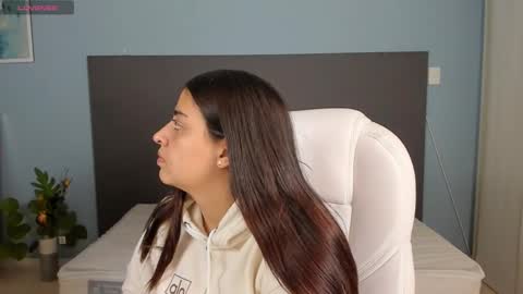 Snapshot of kylie_reyes chatting on 30, 12, 2024 Kylie Reyes online show from 30, 12, 2024