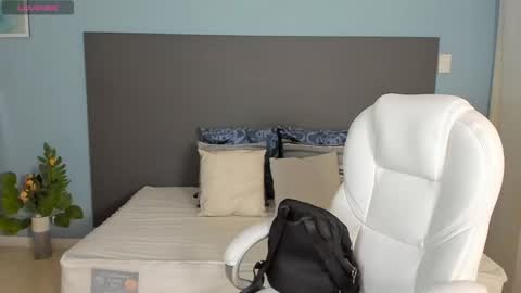 Snapshot of kylie_reyes chatting on 14, 1, 2025 Kylie Reyes online show from 14, 1, 2025