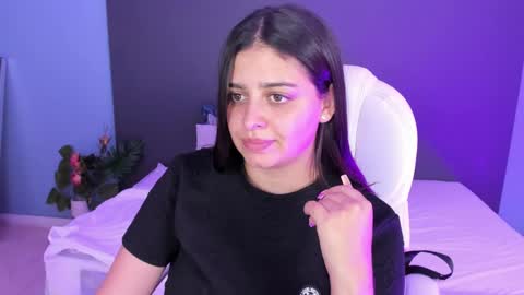 Snapshot of kylie_reyes chatting on 23, 1, 2025 Kylie Reyes online show from 23, 1, 2025