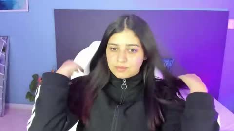 Snapshot of kylie_reyes chatting on 28, 1, 2025 Kylie Reyes online show from 28, 1, 2025