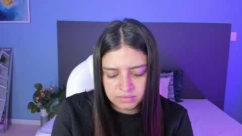 Snapshot of kylie_reyes chatting on 24, 2, 2025 Kylie Reyes online show from 24, 2, 2025