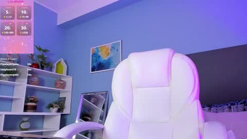 Snapshot of kylie_reyes chatting on 4, 3, 2025 Kylie Reyes online show from 4, 3, 2025