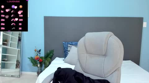 Snapshot of kylie_reyes chatting on 17, 9, 2025 Kylie Reyes online show from 17, 9, 2025