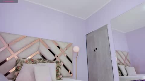 Snapshot of kylie_reyes chatting on 25, 11, 2025 Kylie Reyes online show from 25, 11, 2025