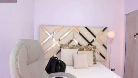 Snapshot of kylie_reyes chatting on 3, 12, 2025 Kylie Reyes online show from 3, 12, 2025