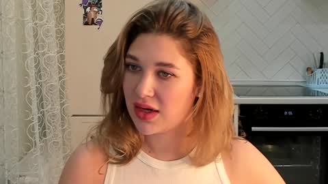 Snapshot of kylieblond chatting on 5, 1, 2025 Din online show from 5, 1, 2025