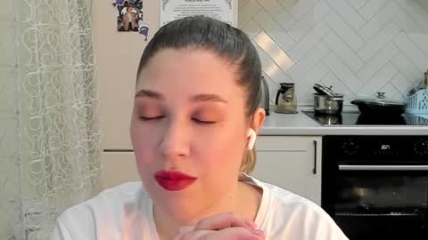 Snapshot of kylieblond chatting on 4, 3, 2025 Din online show from 4, 3, 2025